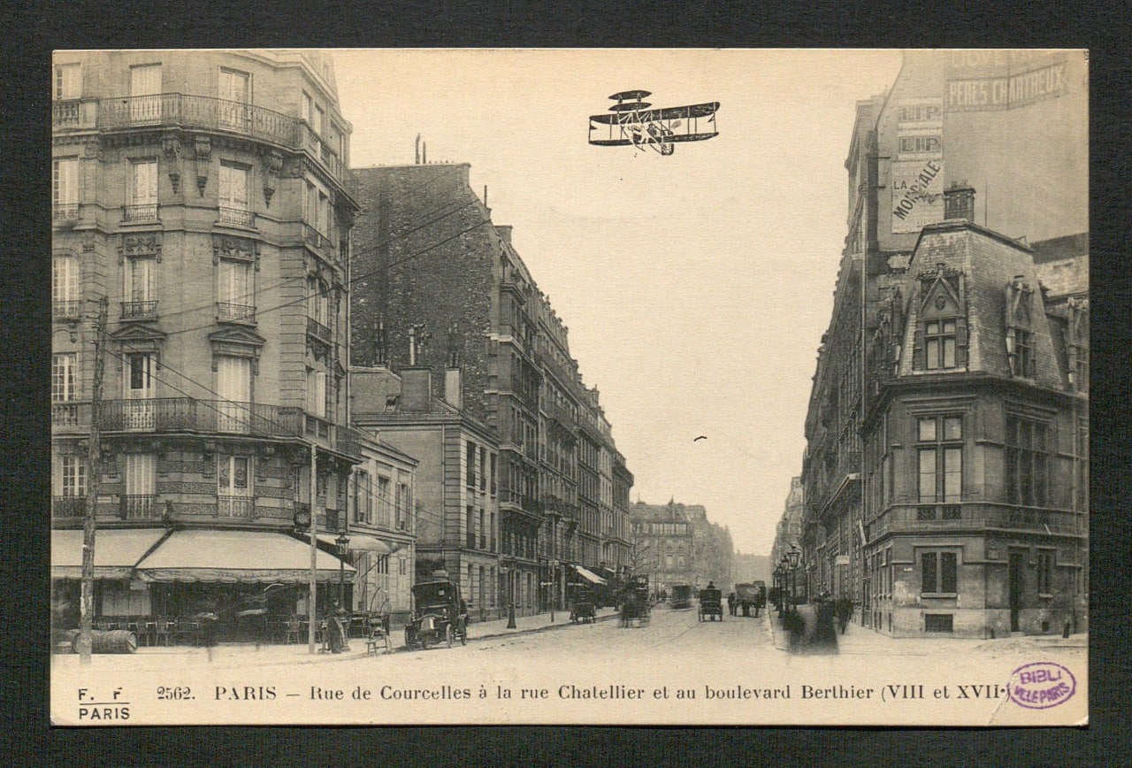 La rue de Courcelles à l’angle du boulevard Berthier et de la rue Le